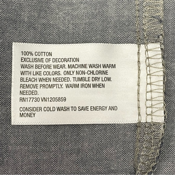 WHERE THE WILD THINGS ARE Chambray Short Sleeve Button Down Shirt - Picture 6 of 7